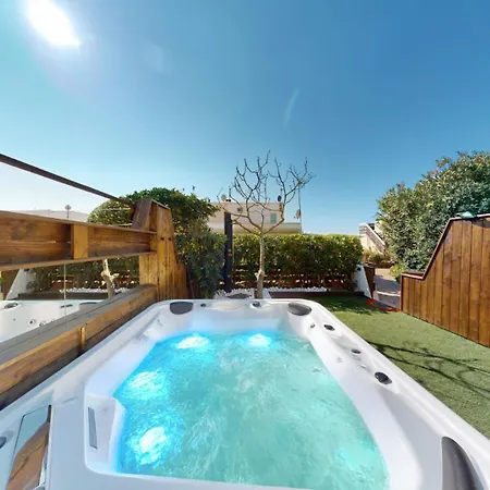 Desir Village Naturiste Jardin Et Jacuzzi Agde