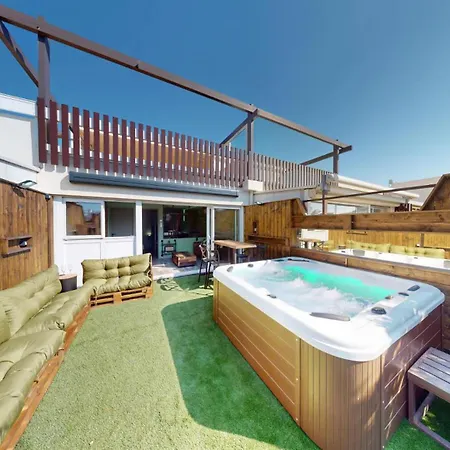 Desir Village Naturiste Jardin Et Jacuzzi Daire *
