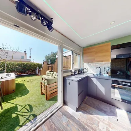 Daire Desir Village Naturiste Jardin Et Jacuzzi *